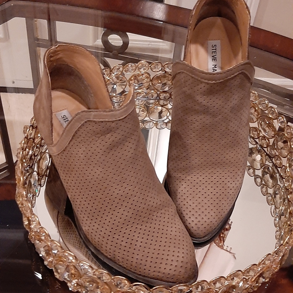 Steve Madden booties 8